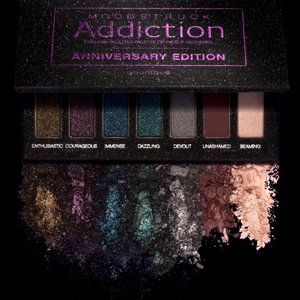 Younique Addiction Palette - anniversary edition